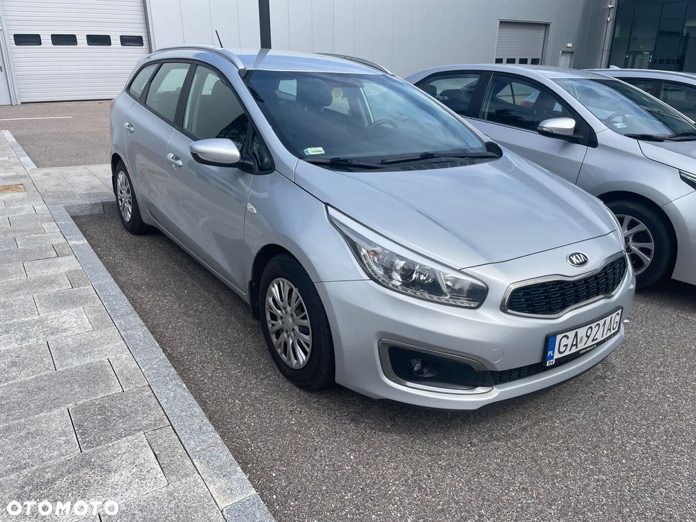 Kia Ceed 1.6 GDI L - 1