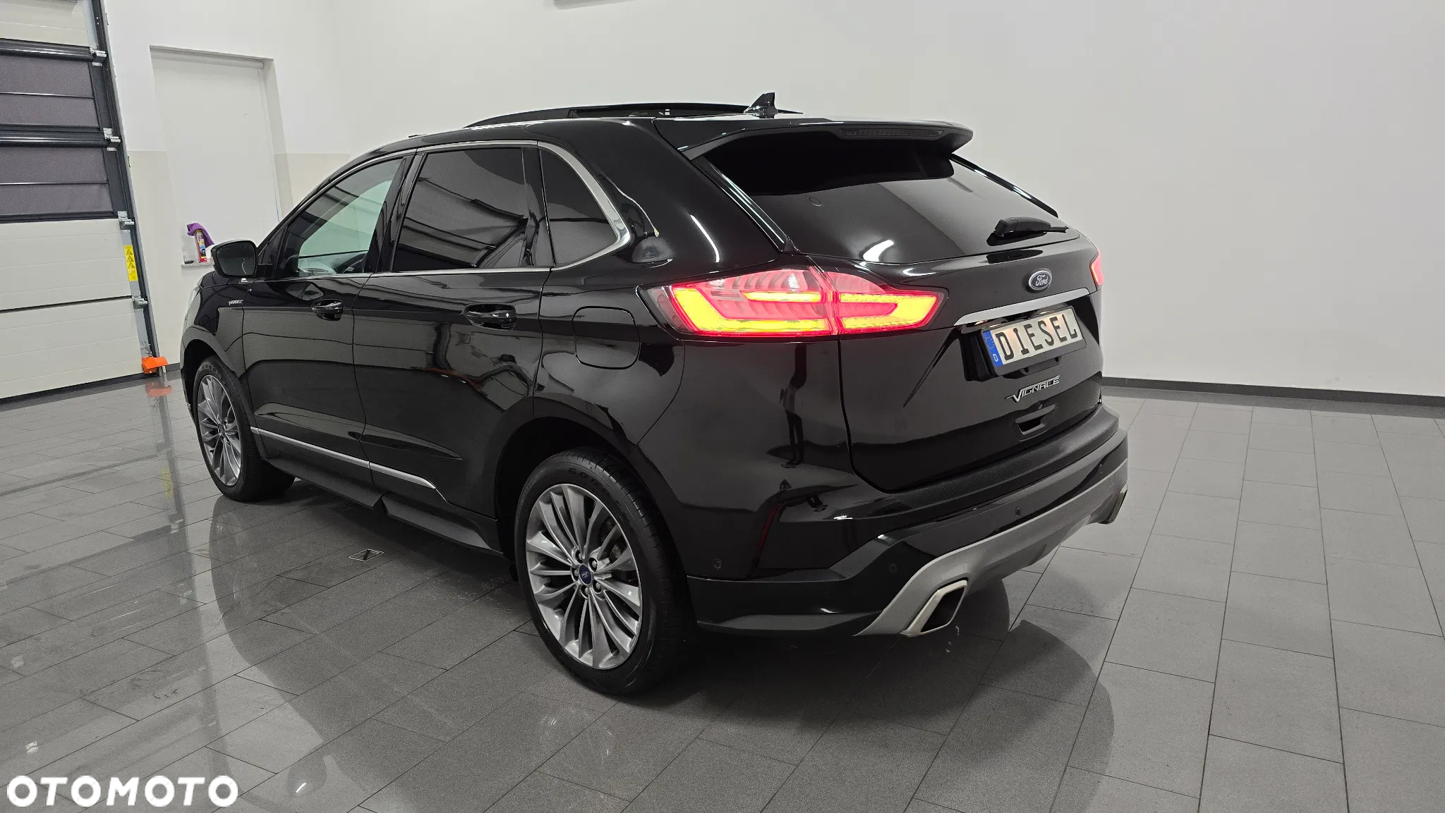 Ford Edge 2.0 EcoBlue Bi-Turbo 4x4 Vignale - 4