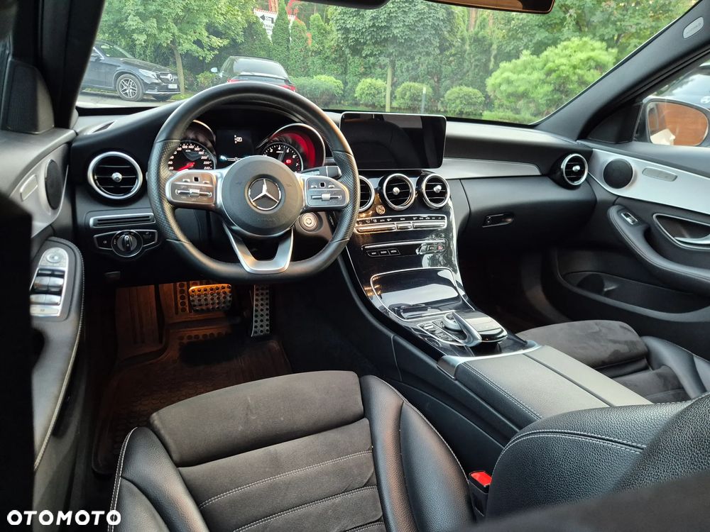 Mercedes-Benz Klasa C 200 4MATIC 9G-TRONIC - 30