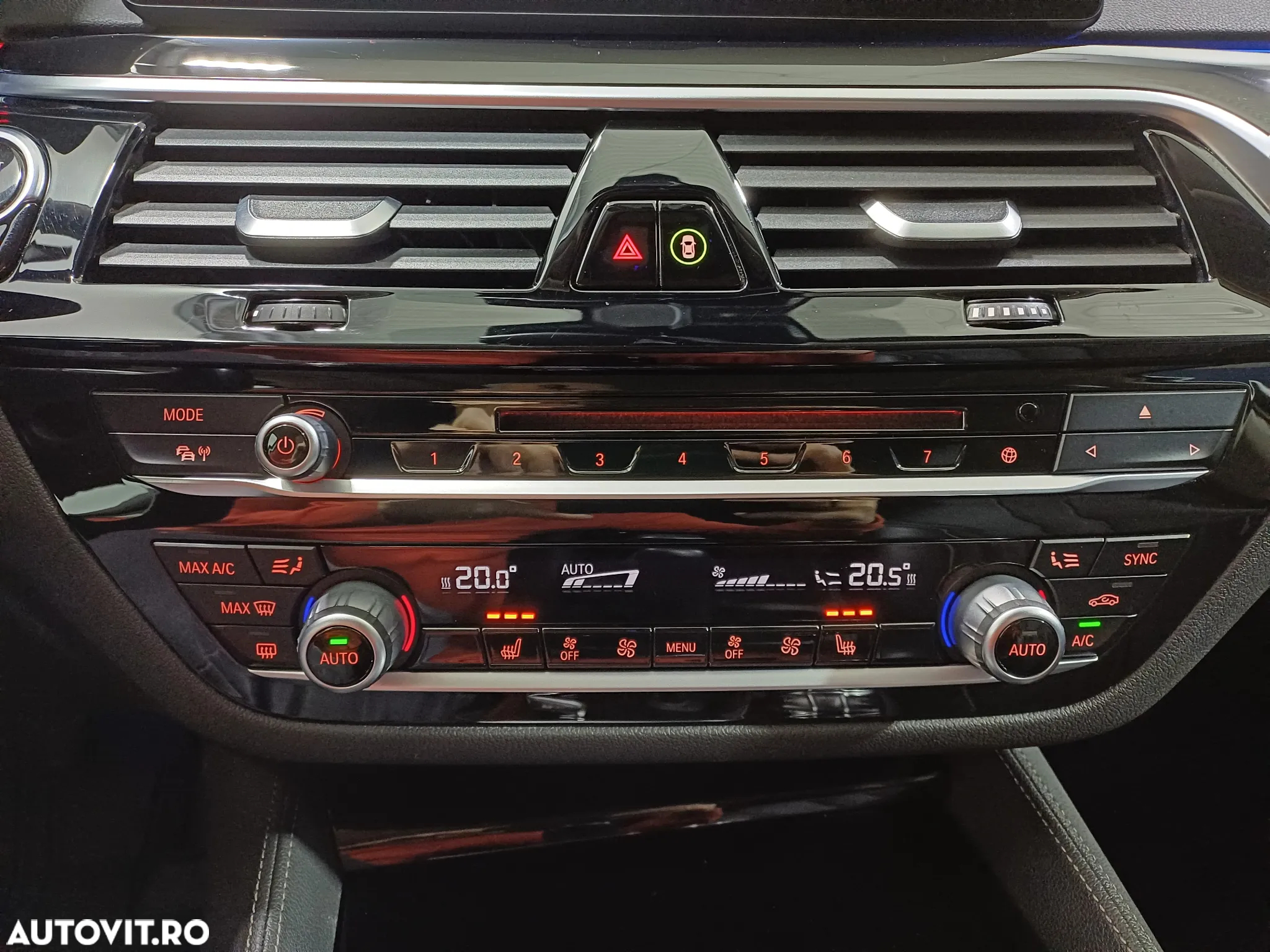 BMW Seria 5 520d xDrive AT - 16