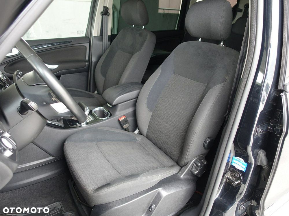 Ford Galaxy 2.0 Platinium X (Ghia) - 16