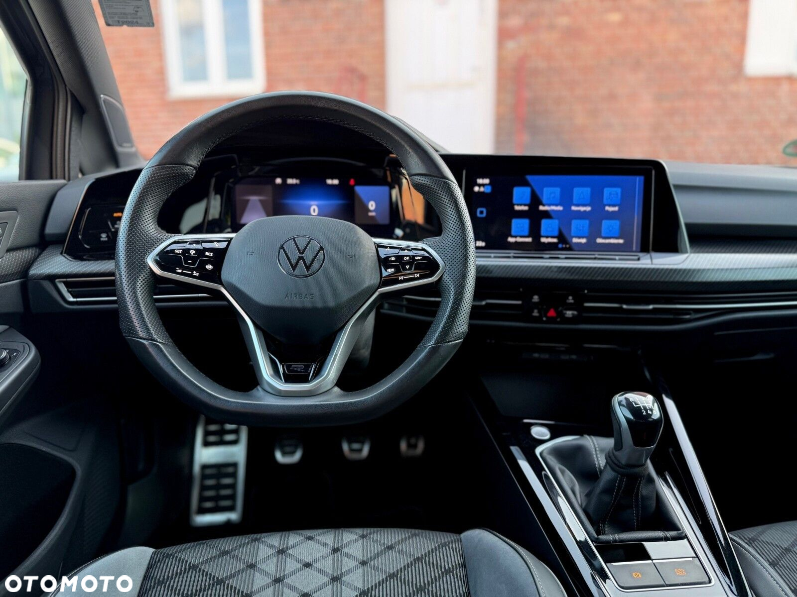 Volkswagen Golf VIII 1.5 TSI EVO R-Line - 17