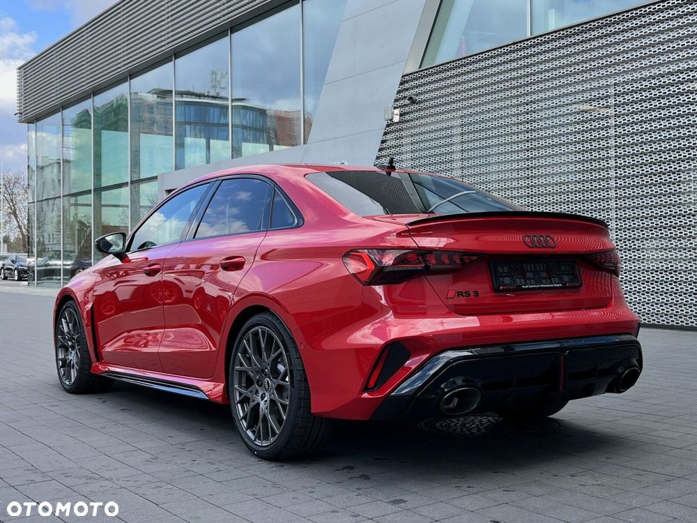 Audi RS3 Limousine - 13