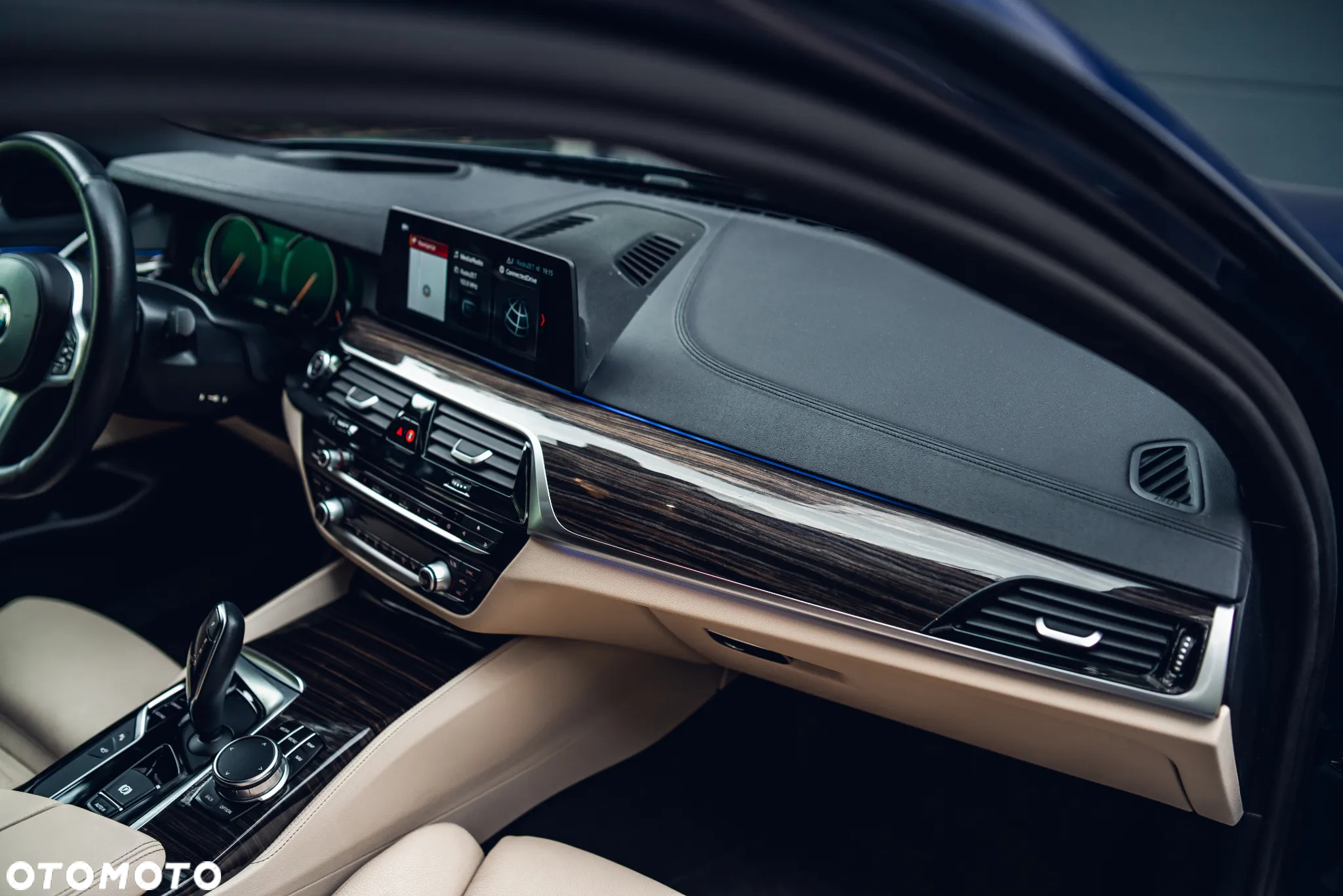 BMW Seria 5 540i GPF M Sport sport - 27