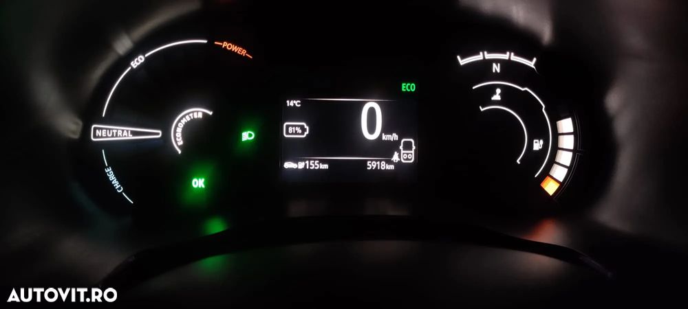 Dacia Spring Expression - 10