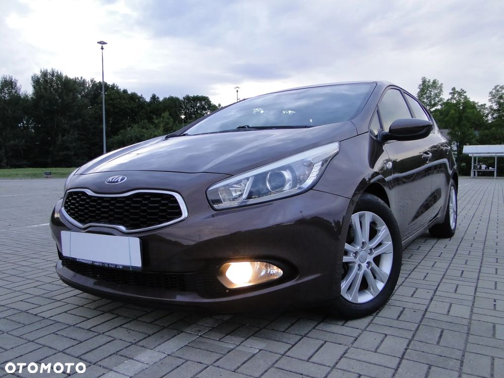 Kia Ceed 1.4 CVVT Vision - 32