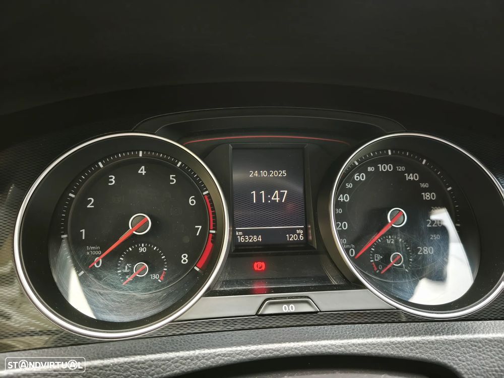 VW Golf GTI Performance BlueMotion - 32