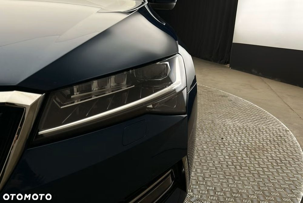 Skoda Superb 2.0 TDI 4x4 DSG L&K - 12