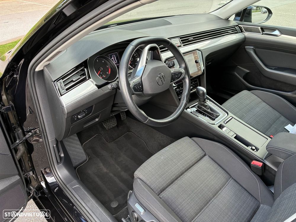 VW Passat Variant 2.0 TDI Business DSG - 15