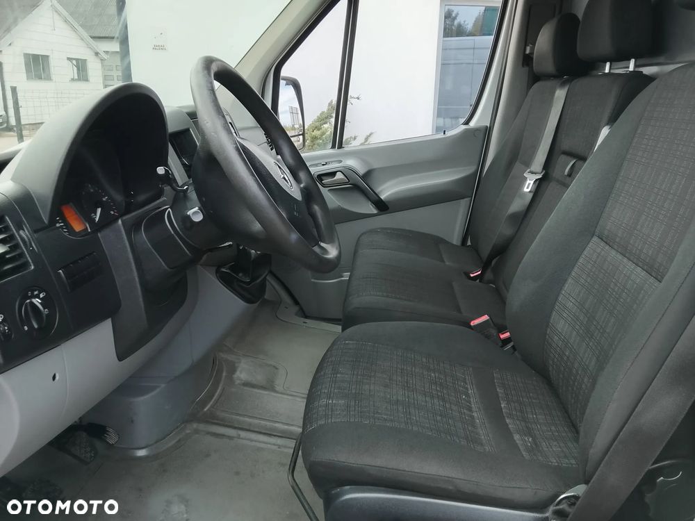 Mercedes-Benz Sprinter - 18