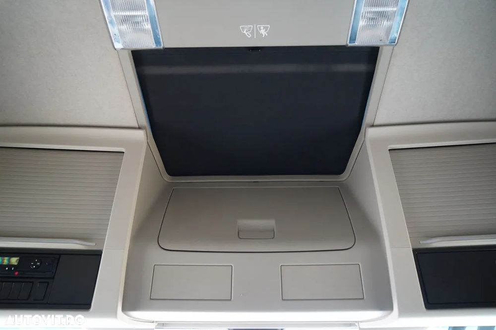 Volvo FH 460 / I-SHIFT / EURO 6 - 32