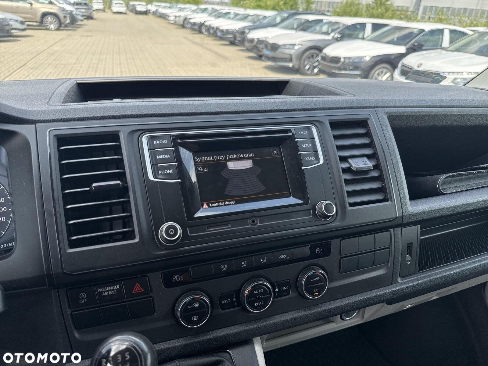 Volkswagen Transporter - 23