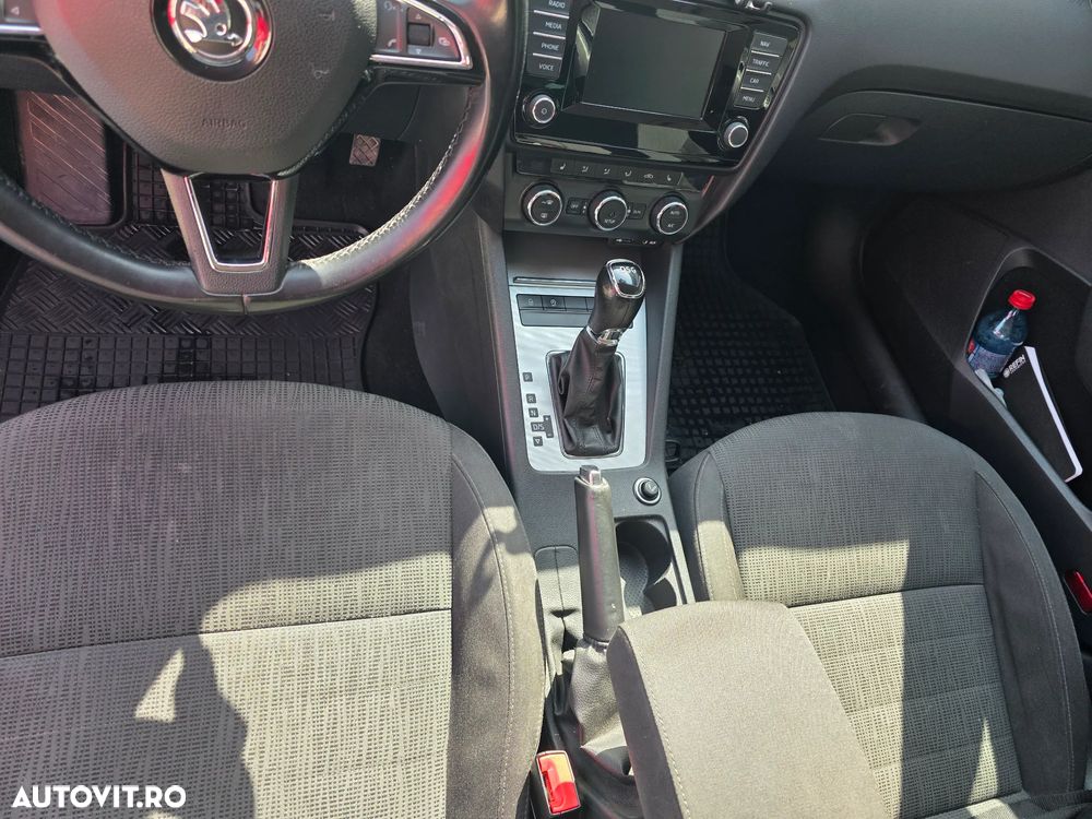 Skoda Octavia 2.0 TDI ELEGANCE DSG - 11