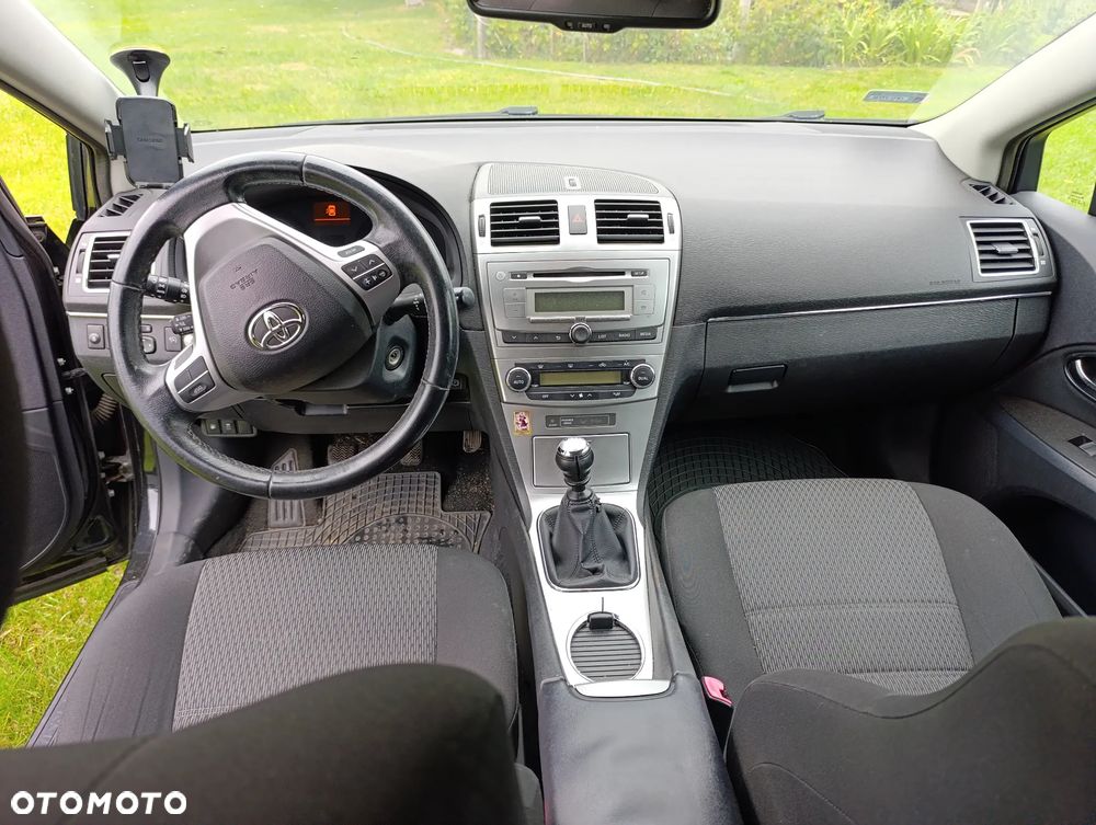 Toyota Avensis 2.0 D-4D Active - 8