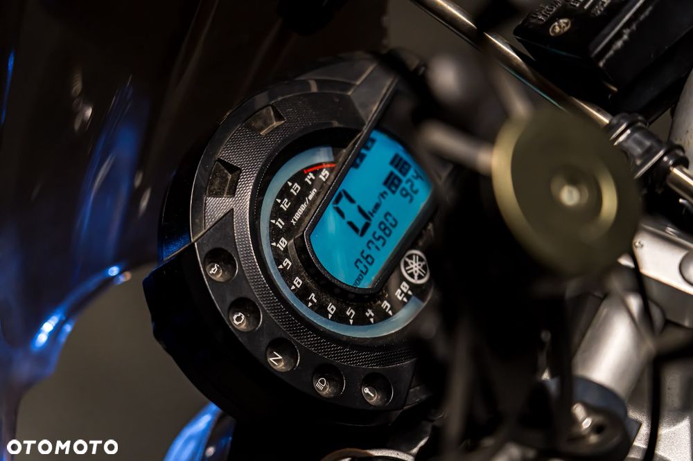Yamaha FZ6 - 7