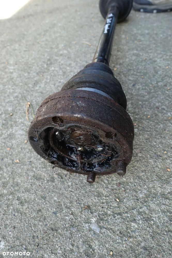 PÓŁOŚ TYŁ VW T4 2.4 D SYNCRO 96r. - 4