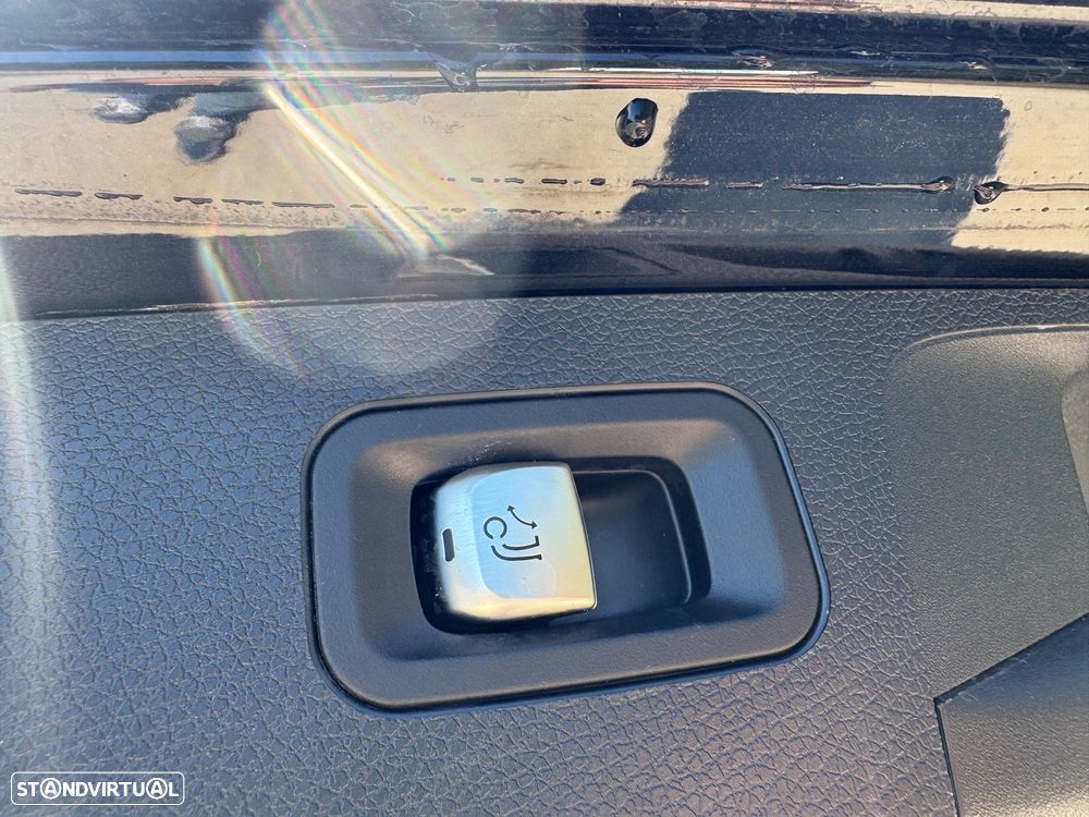Mercedes-Benz E 220 d T 9G-TRONIC - 10