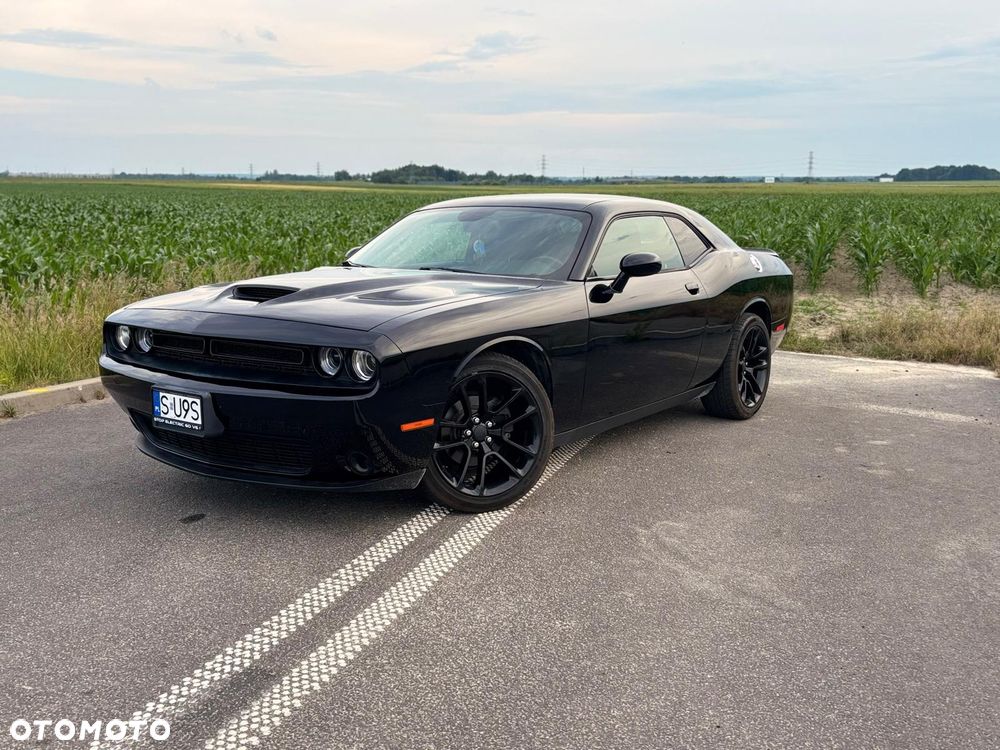 Dodge Challenger - 1