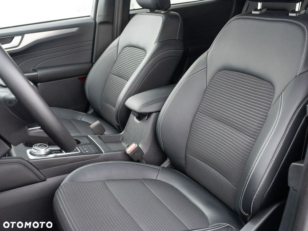 Ford Kuga 2.5 FHEV AWD Titanium X - 12