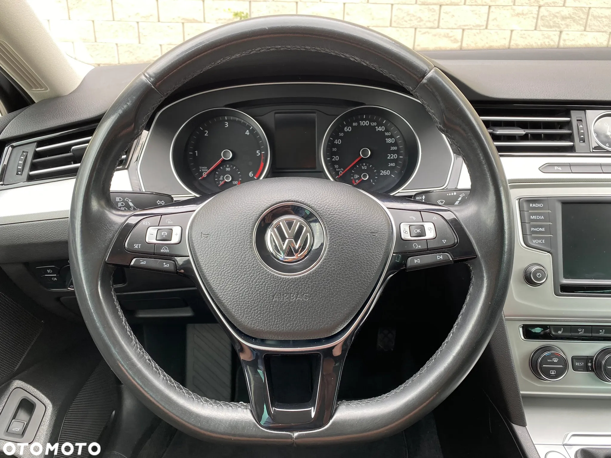 Volkswagen Passat 2.0 TDI BMT Comfortline - 17