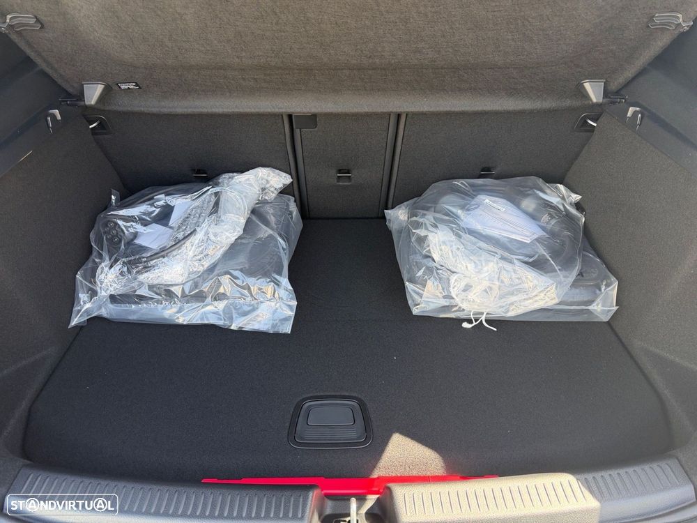 Mercedes-Benz A 250 e - 11