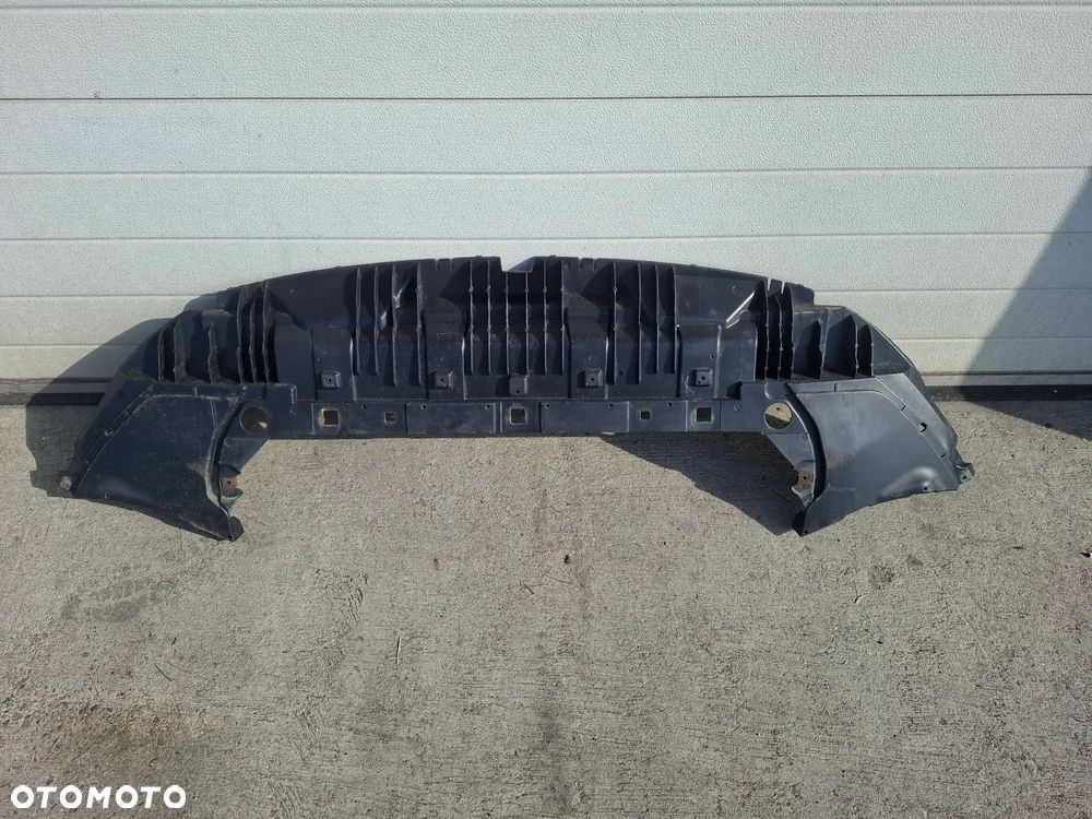 Volvo XC40 osłona płyta pod zderzak przód 31449349 - 1