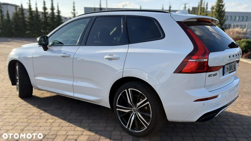 Volvo XC 60 D5 AWD Geartronic RDesign - 4