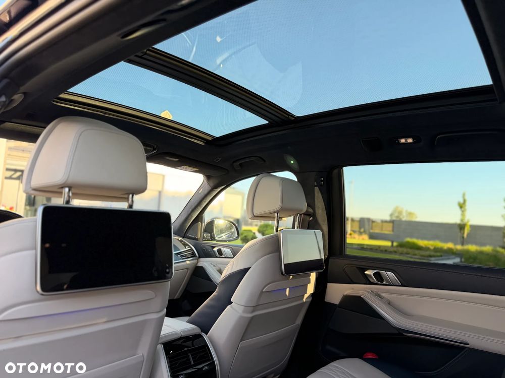 BMW X7 xDrive40d mHEV - 21