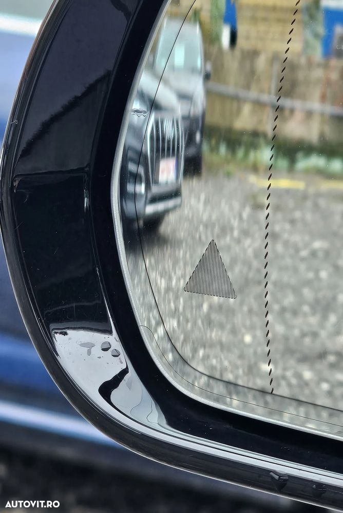 Mercedes-Benz E - 10