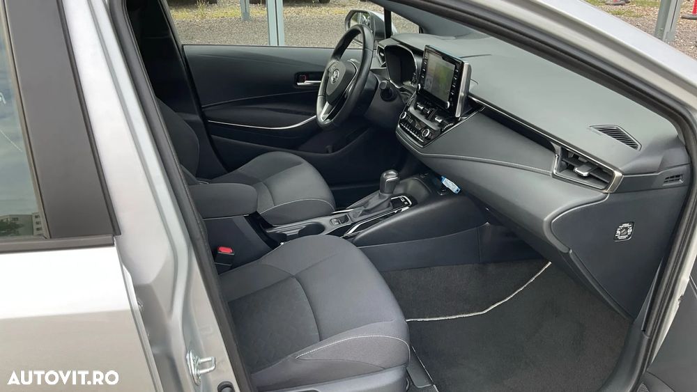 Toyota Corolla 1.8 HSD Dynamic - 34