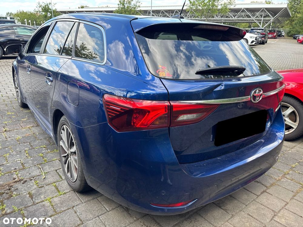 Toyota Avensis - 29