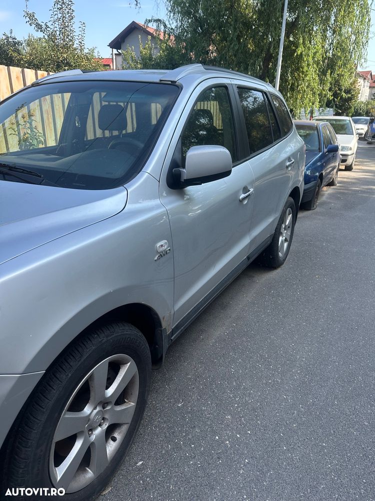 Hyundai Santa Fe - 3
