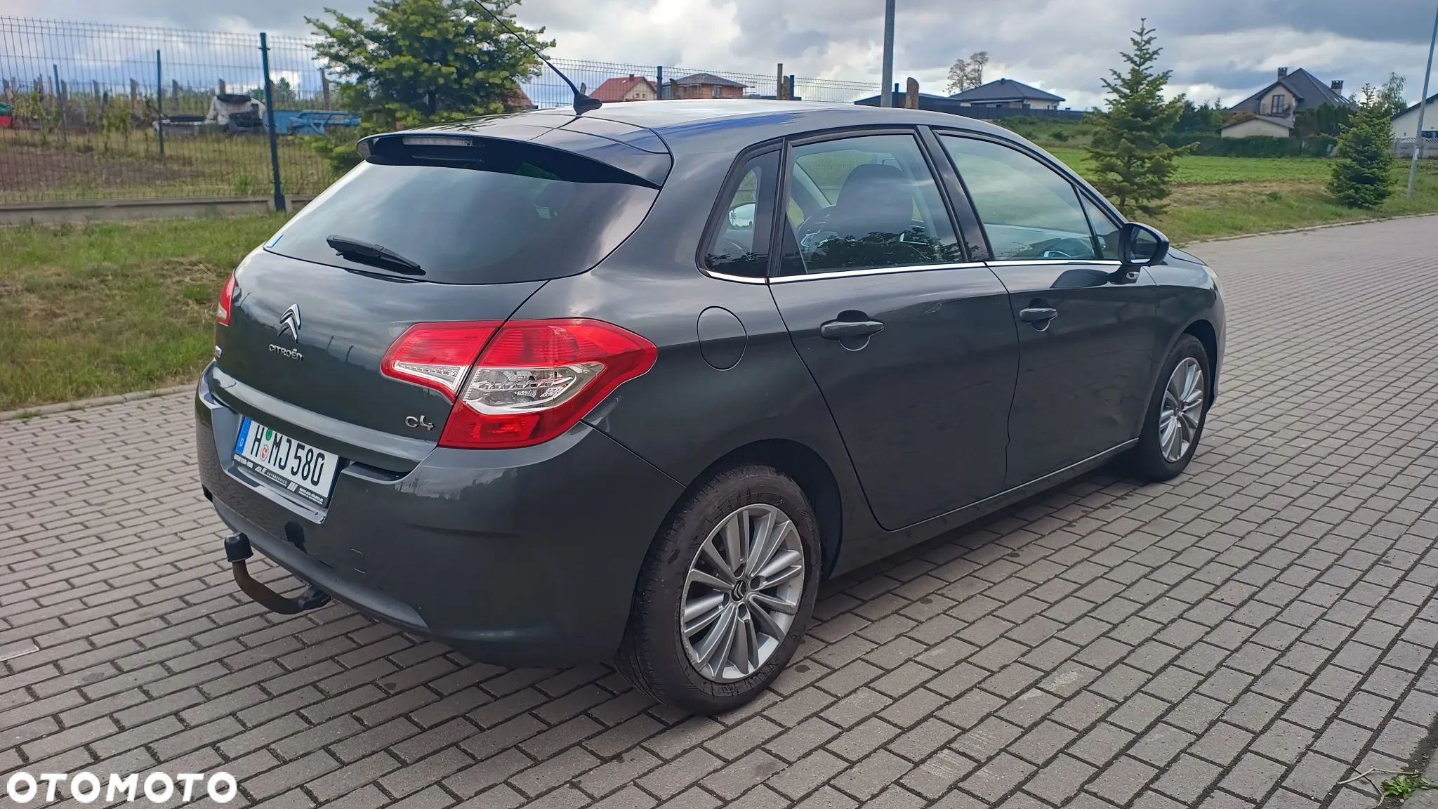 Citroën C4 e-HDi 115 Selection - 6