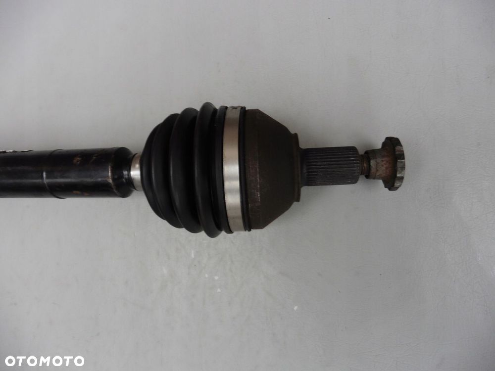 Półoś prawa 6R0407762A Vw Polo 6R 6C Fabia III 1,2 1,6 TDI - 2
