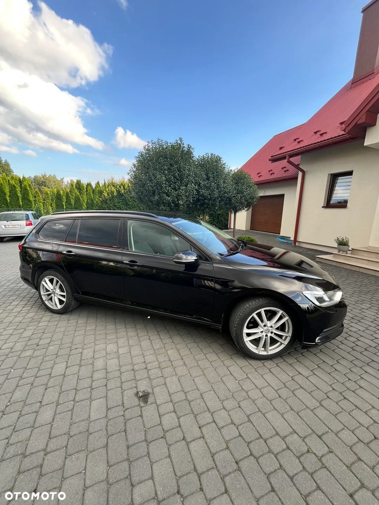 Volkswagen Passat - 2
