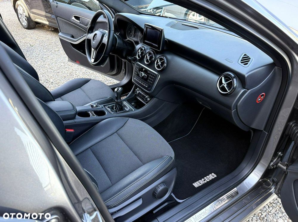 Mercedes-Benz Klasa A 180 BlueEfficiency Edition Style - 23