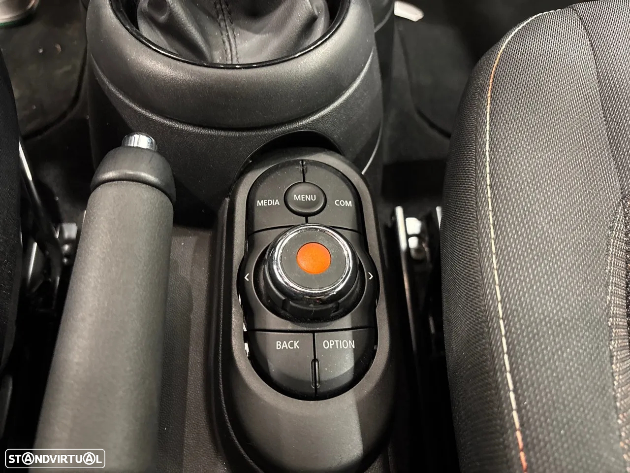 MINI 5 Portas One - 18