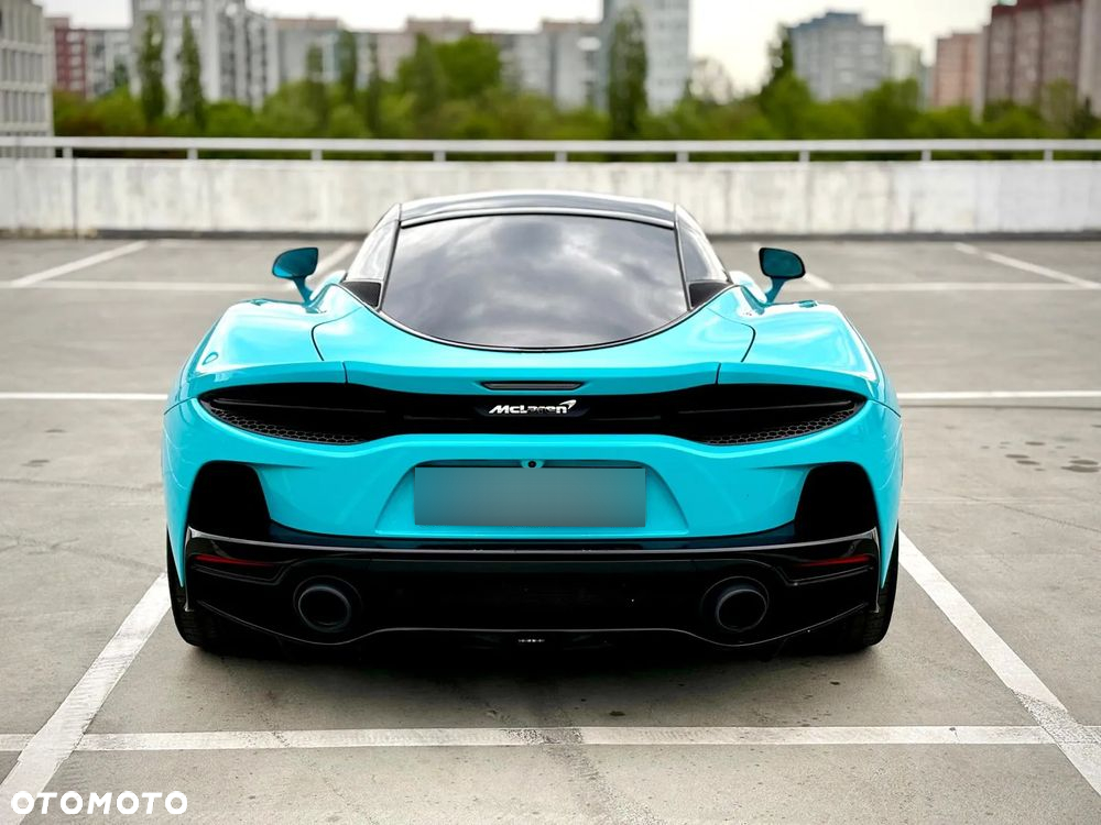 McLaren GT - 8