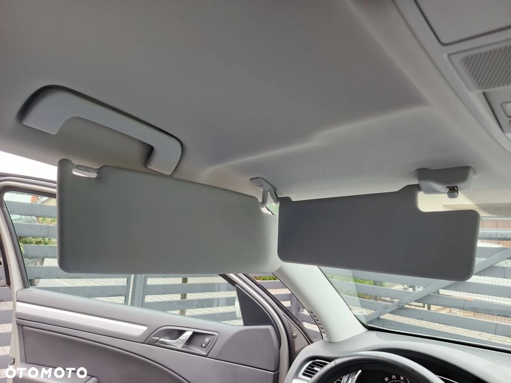 Skoda Superb 2.0 TDI 4x4 DSG Elegance - 20