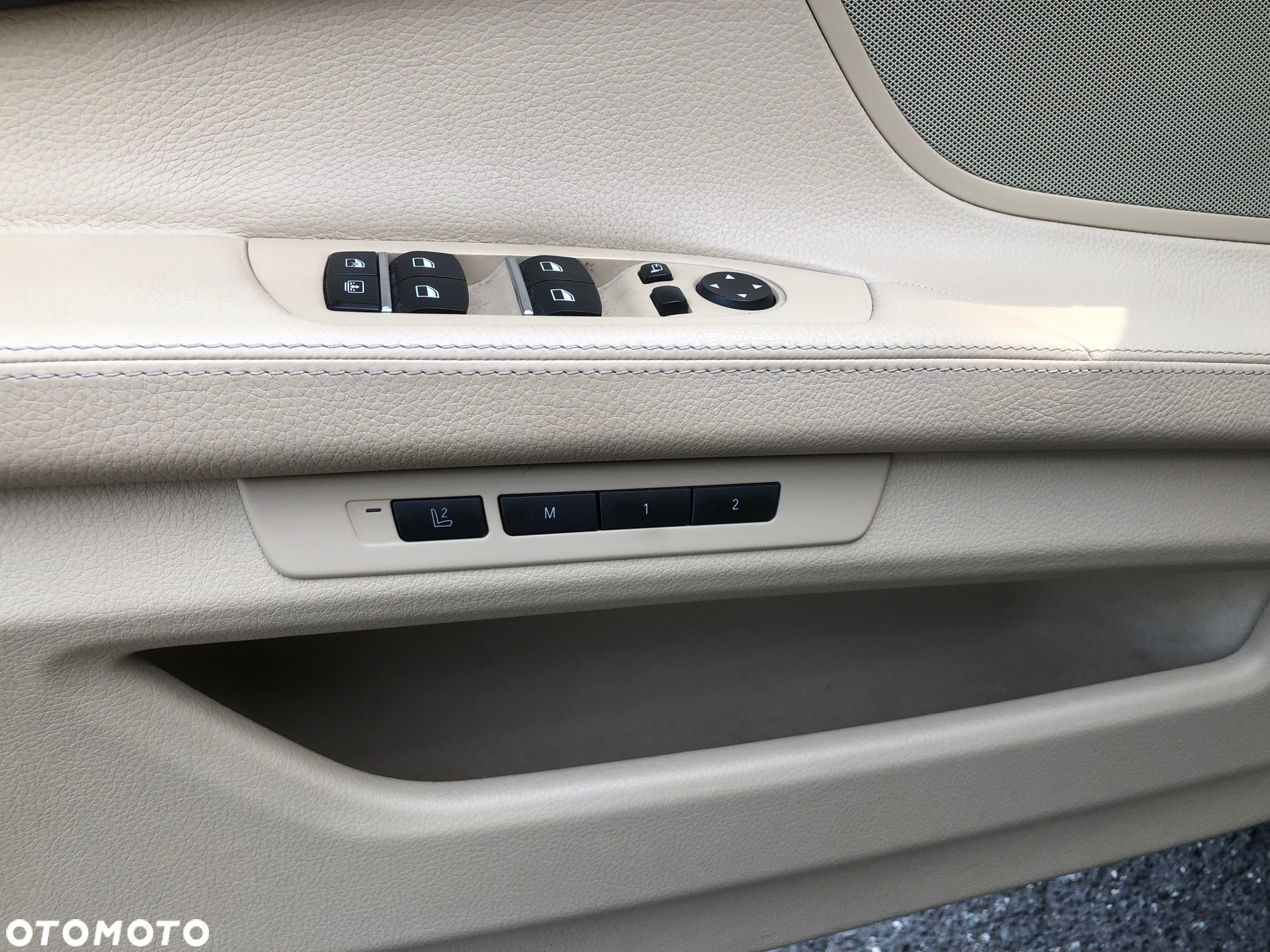 BMW Seria 7 - 16