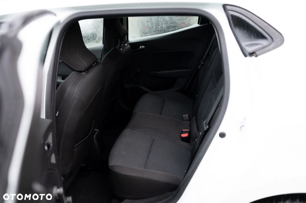 Renault Clio - 18