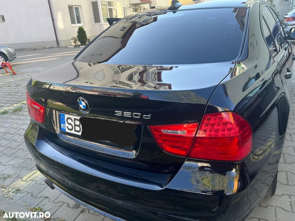 BMW Seria 3 320d DPF Efficient Dynamics Edition - 2