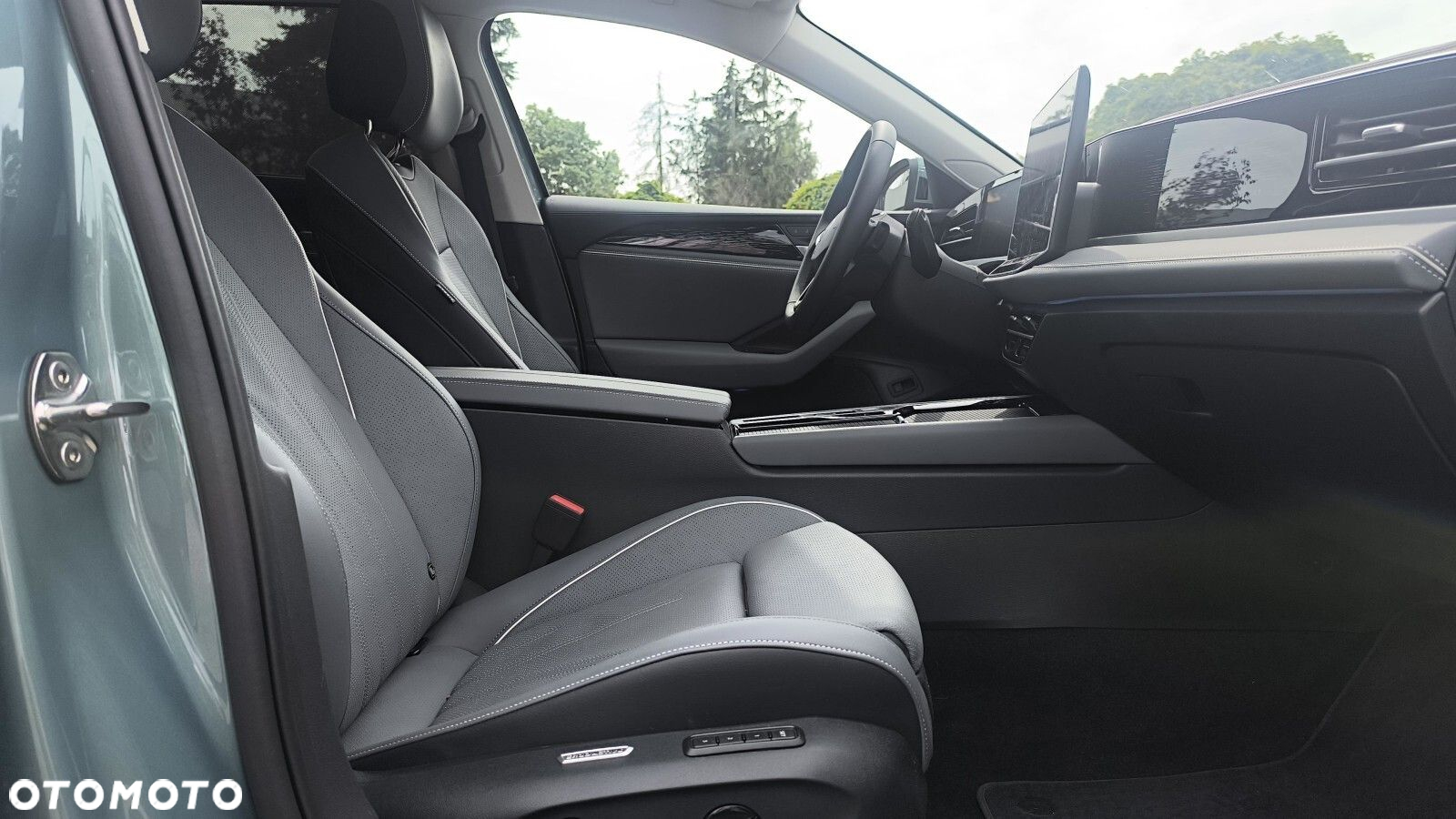 Volkswagen Passat - 23