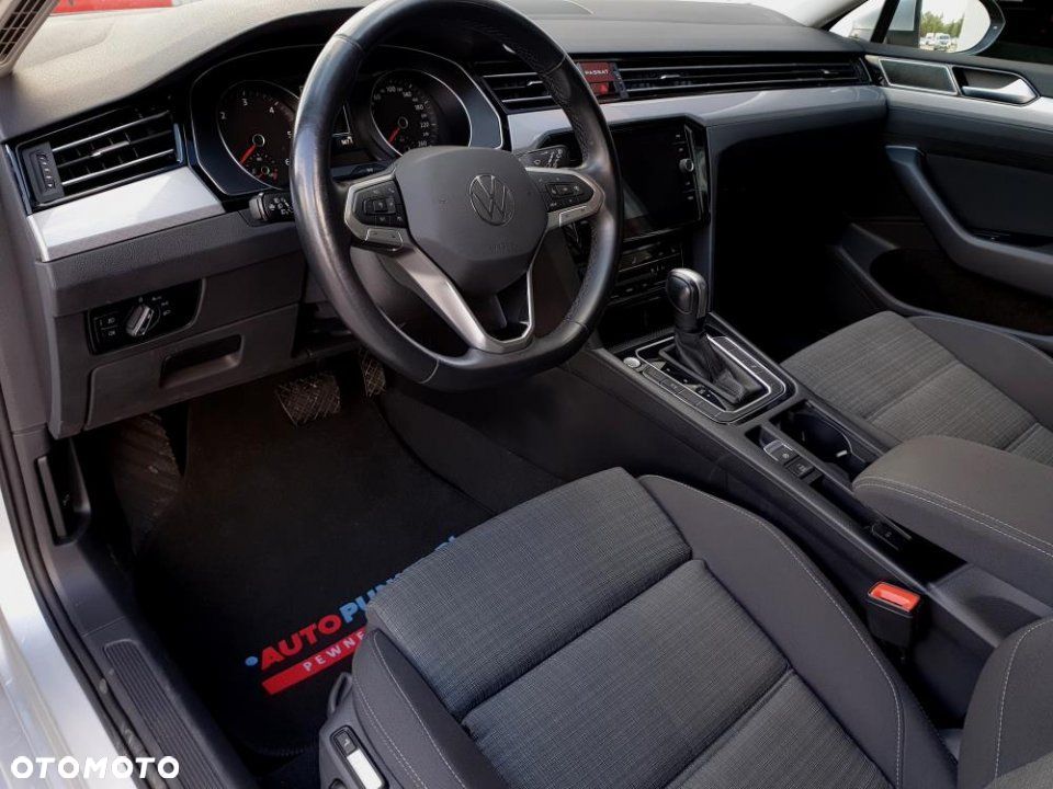 Volkswagen Passat - 8