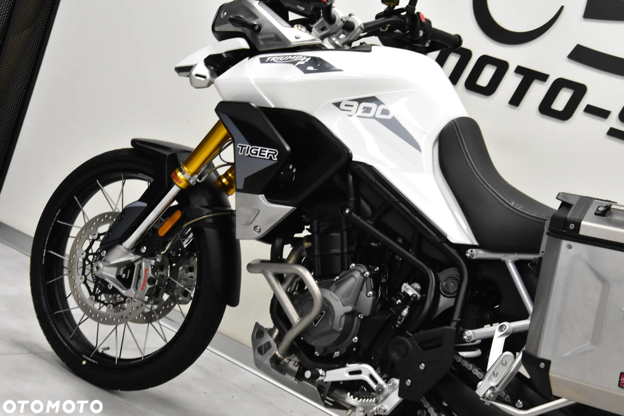 Triumph Tiger - 16
