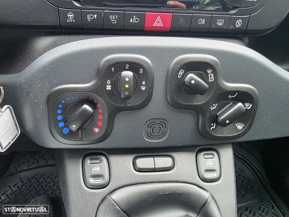 Fiat Panda 1.0 Hybrid City Life - 10