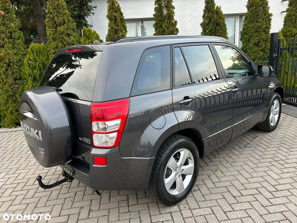 Suzuki Grand Vitara 2010 photo 2