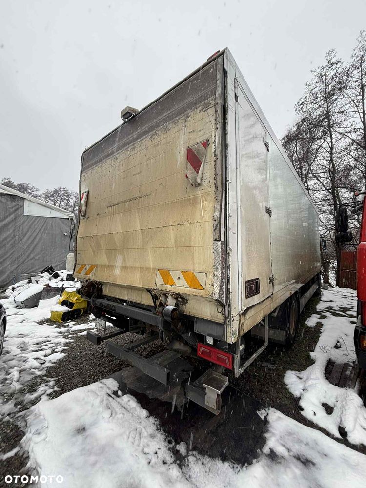 Mercedes-Benz Axor 1823 - 5