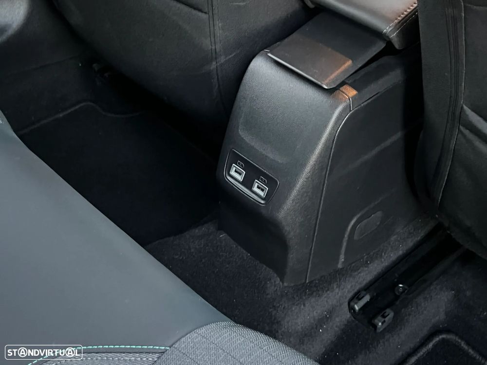 Peugeot e-208 Allure Pack - 14