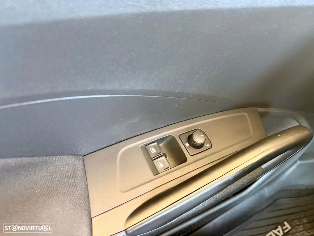 Skoda Fabia 1.0 TSI Ambition - 25